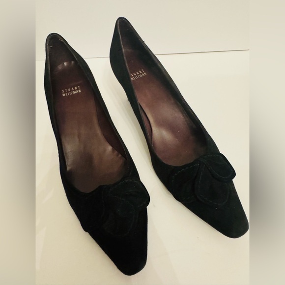 Stuart Weitzman Black Suede 10-1/2 Narrow Heels with Bow Detail - Picture 1 of 13